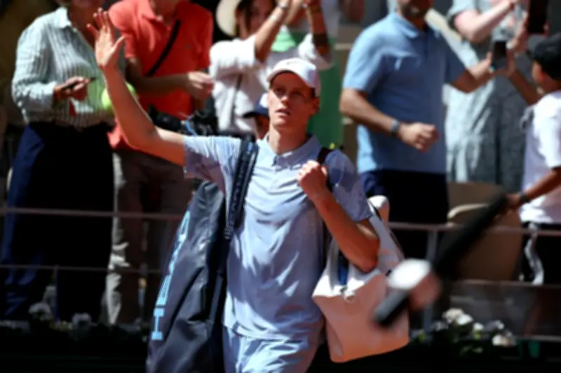 Roland-Garros : Jannik Sinner éliminé au 2e tour, abandonné par son corps
