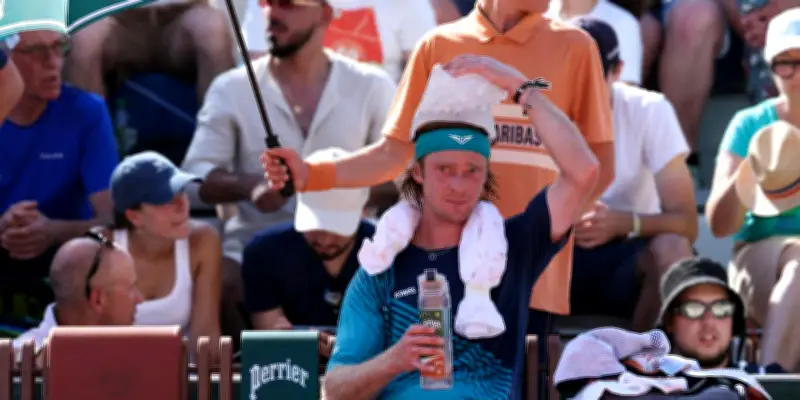Roland-Garros : les joueurs face à la fournaise sur les courts