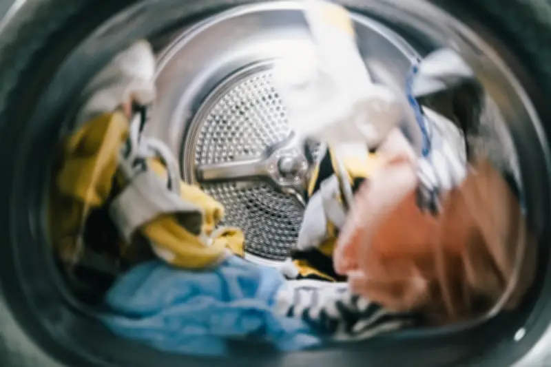 Royaume-Uni : la fin des sèche-linge traditionnels provoque une polémique