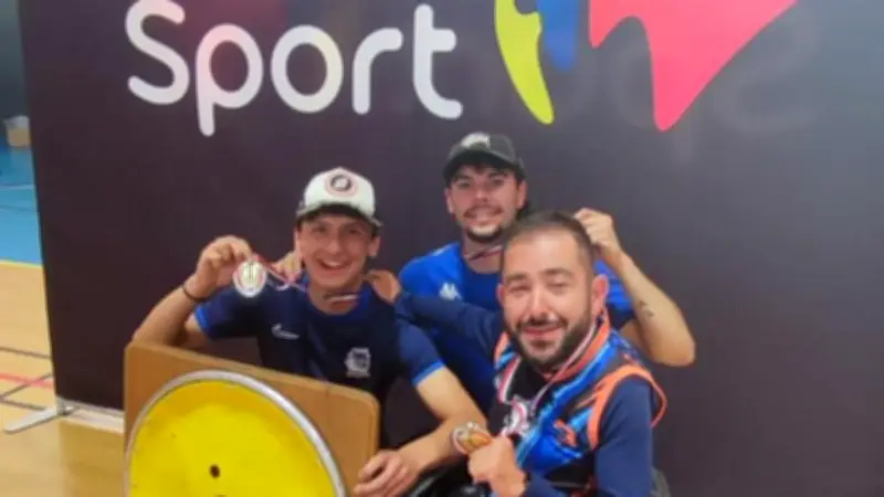 Rugby-fauteuil : Mathieu Olliver, capitaine des Sharks, champion de France