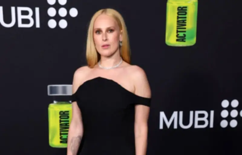 Rumer Willis accuse son ex de violences psychologiques lors de la bataille pour la garde de leur fille