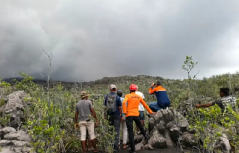 Éruption du volcan Dukono : trois randonneurs tués en Indonésie