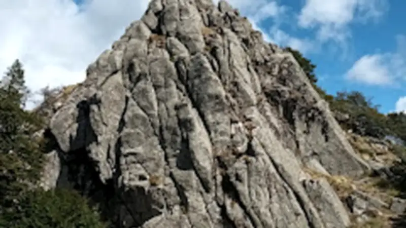 Saint-Guiral : entre pèlerinage et fête profane à la Pentecôte