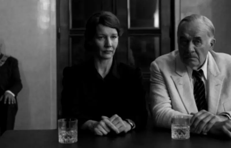 Sandra Hüller brille dans Fatherland au Festival de Cannes 2026
