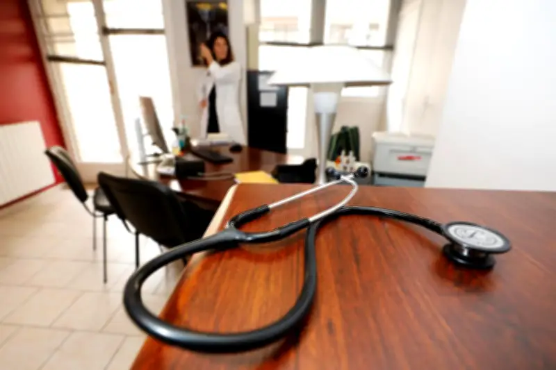 Santé au travail : le gouvernement cible jeunes, santé mentale et violences sexistes