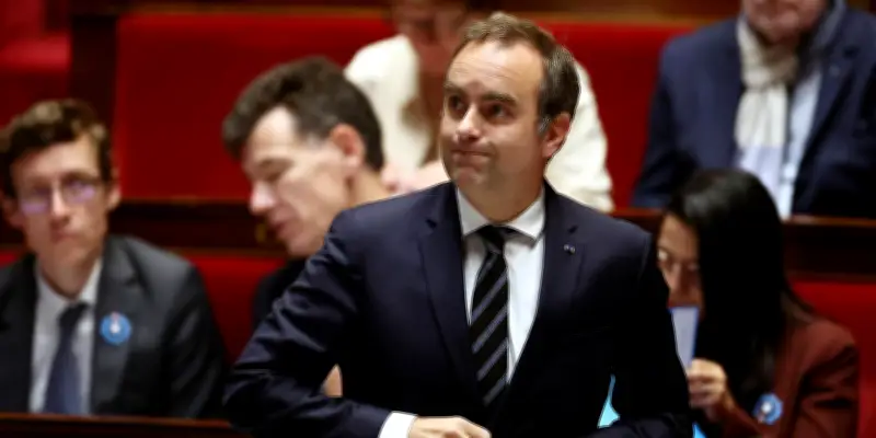 Sébastien Lecornu envisage une hausse des aides économiques face à la guerre
