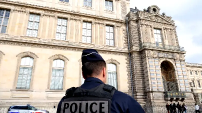 Sécurité au Louvre : une commission d'enquête parlementaire épingle la direction