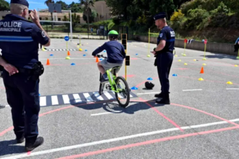 Sécurité routière : des écoliers varois formés par la police municipale