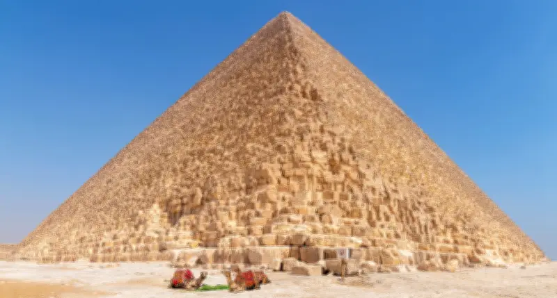 Secret dévoilé : pourquoi la pyramide de Khéops résiste aux séismes