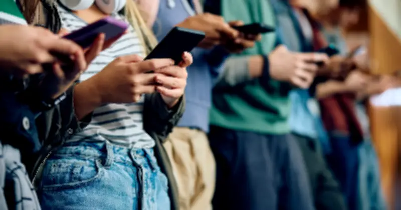 Seize familles attaquent TikTok après le suicide de leurs filles
