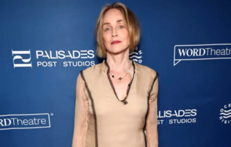 Sharon Stone annonce le décès de son frère aîné Michael à 74 ans