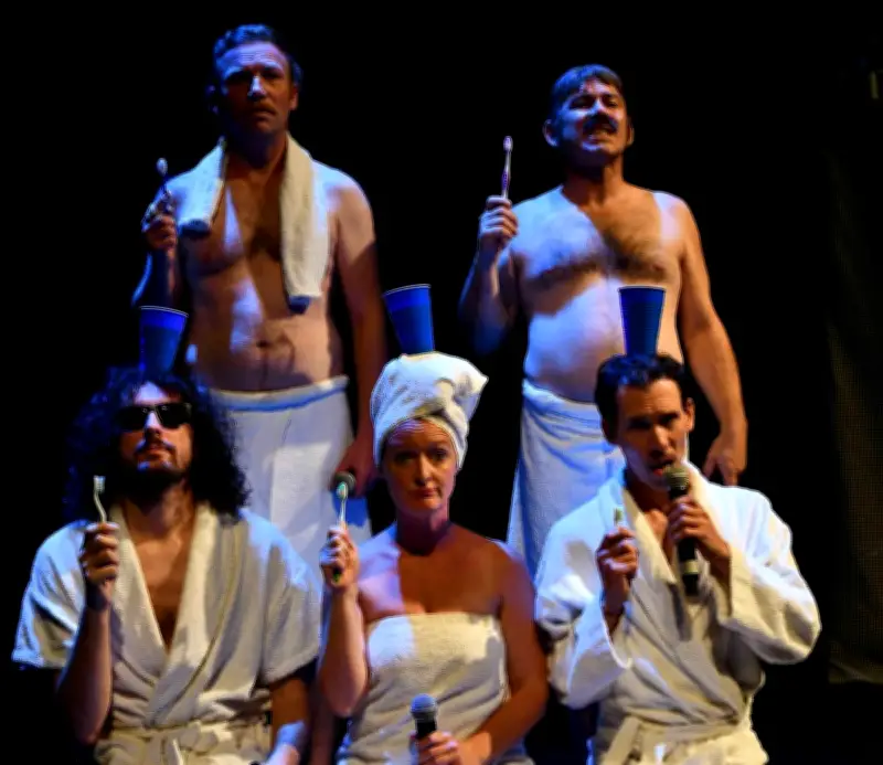 Shower Power : un spectacle burlesque a cappella au Mai musical