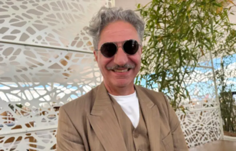 Simon Abkarian époustouflant dans "La Bataille de Gaulle" à Cannes