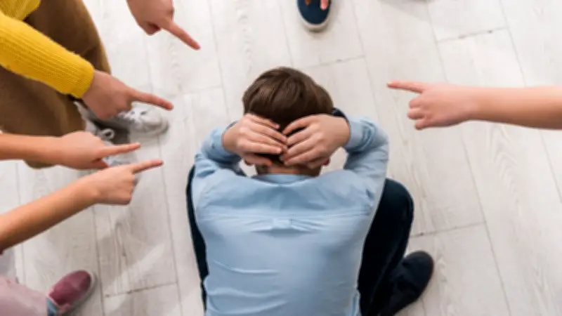 Singapour autorise les coups de bâton contre le harcèlement scolaire