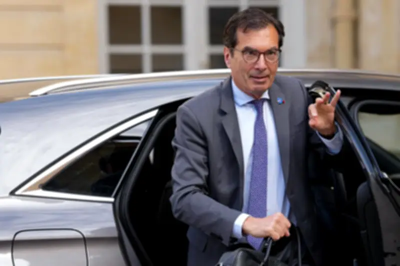 Smic : hausse de 2,4% le 1er juin confirmée par le ministre
