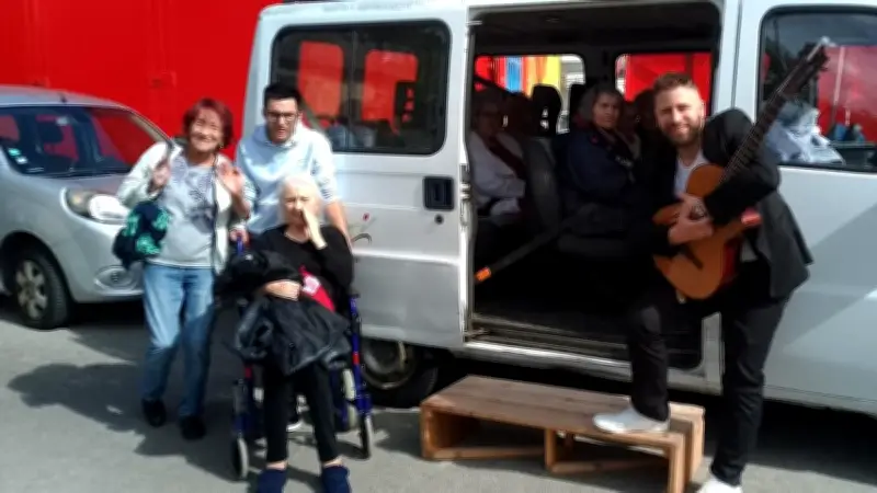 Sortie au cirque Zavatta pour les résidents de la Ginestado