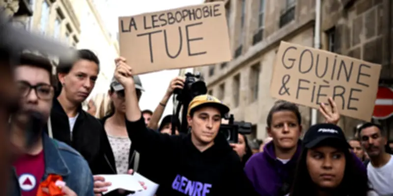 SOS Homophobie alerte sur le mal-être LGBT face aux violences ordinaires
