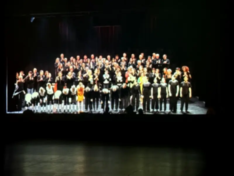 Spectacle solidaire : 5 000 € remis à la Ligue contre le cancer et Synapse
