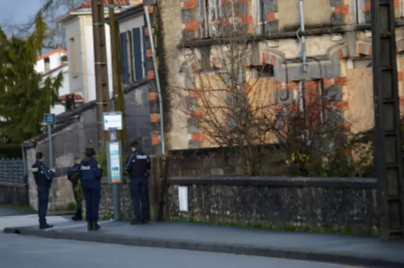 Squat à Saintes : le maire revendique une démarche proactive