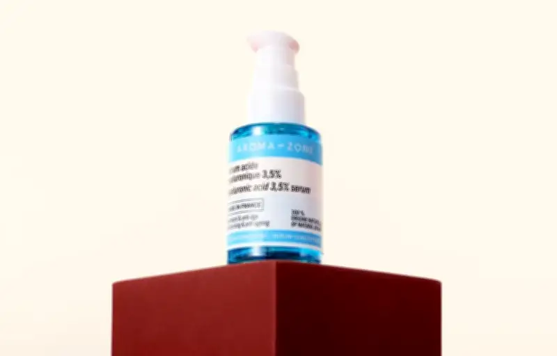 Sérum acide hyaluronique Aroma-Zone : le soin culte à 5,95 €