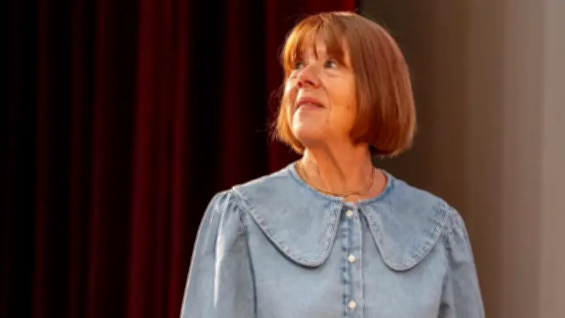 Standing ovation pour Gisèle Pelicot à la Comédie du Livre de Montpellier