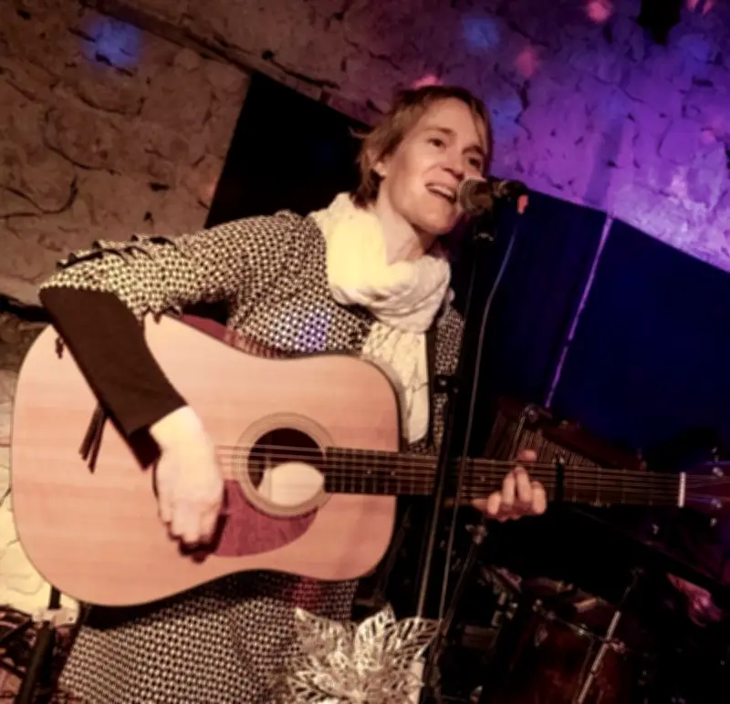 Stéph Folk en concert au Coup’R Café le 29 mai