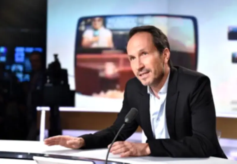 Stéphane Simon : « On me met une cible dans le dos » face aux attaques