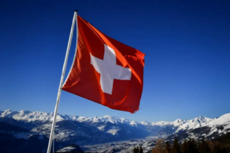 Suisse: référendum sur le plafonnement de la population à 10 millions