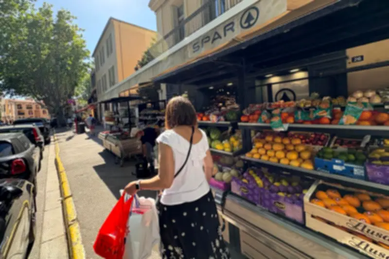 Supérettes de Saint-Tropez : la mairie lutte pour préserver les commerces de proximité