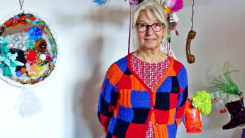 Susanne Berger : l'art du recyclage exposé à Roquebrun