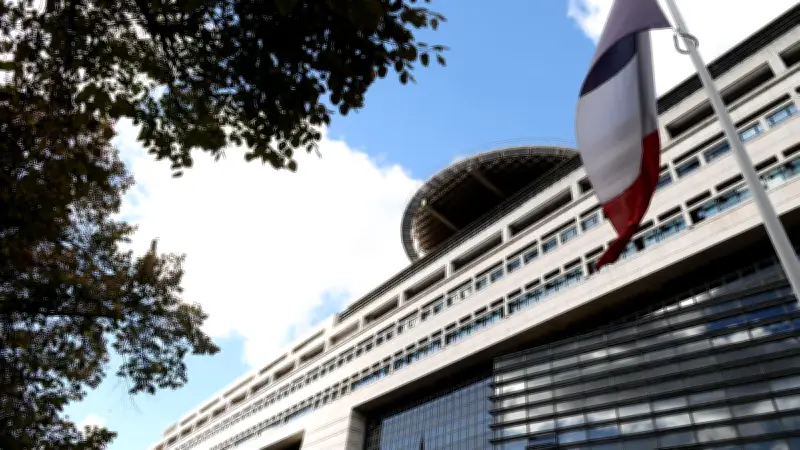 Taux d'emprunt français à 10 ans frôle 4% : faut-il s'inquiéter ?