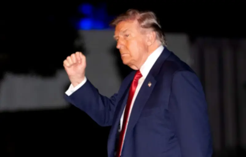 Tensions Iran-États-Unis : Trump rejette la réponse de Téhéran, menace de reprise des combats