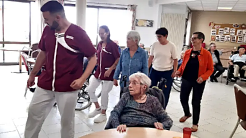 Thé dansant réussi à l'Ehpad des Magnans à Saint-Martin-de-Valgalgues