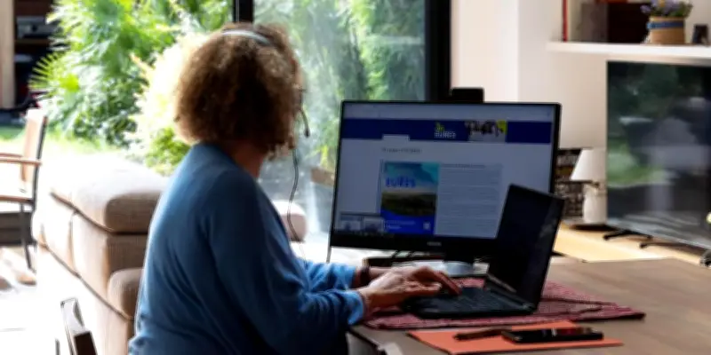 Télétravail : un gain de productivité modeste mais réel selon l'Insee