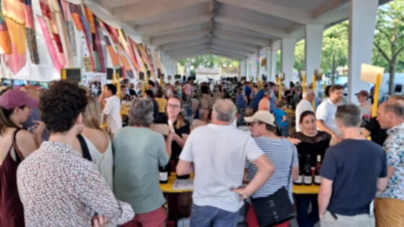Tonnerre de Bio : vin bio, concerts et karaoké à la Halle Monier