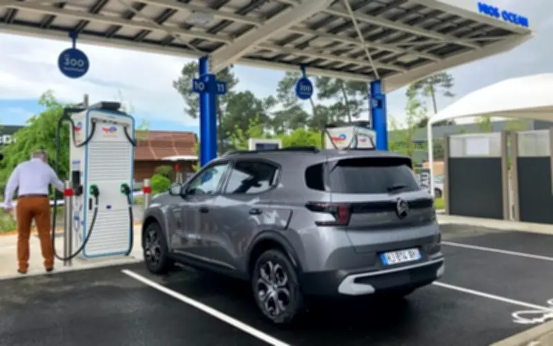 TotalEnergies ouvre une station de recharge haute puissance à Lacanau de Mios