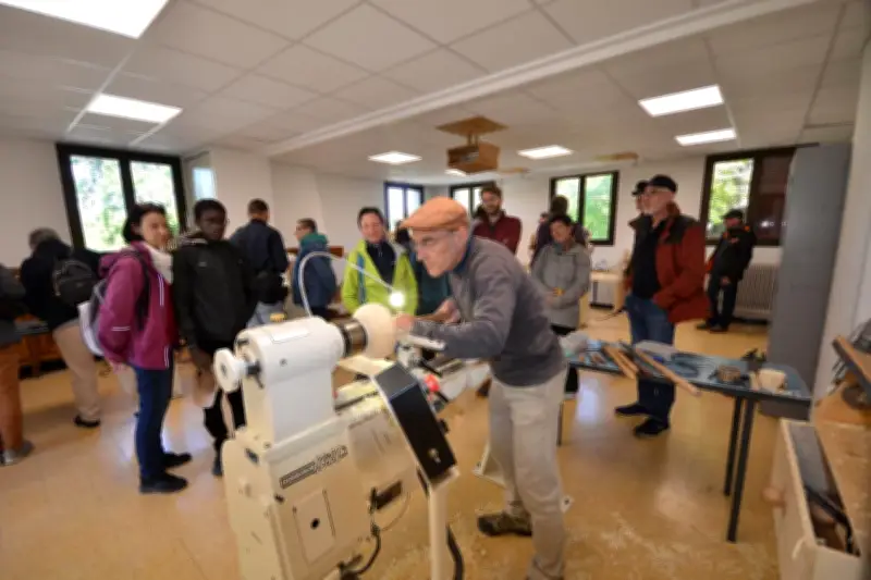 Tourneurs sur bois du monde entier à Aiguines pour les Petites journées