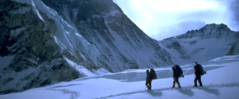Tragédie au Makalu : une alpiniste américaine tuée dans une avalanche