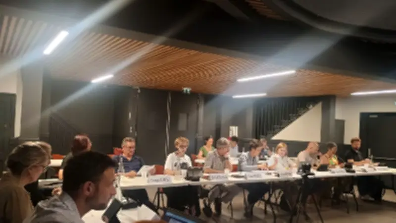 Transition énergétique et patrimoine au conseil municipal de Pézenas