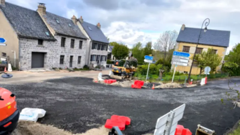 Travaux route Aumont-Aubrac : avancée malgré coupure électrique