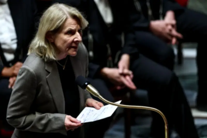 Tribune anti-Bolloré : la ministre de la Culture critique la réponse de Canal+