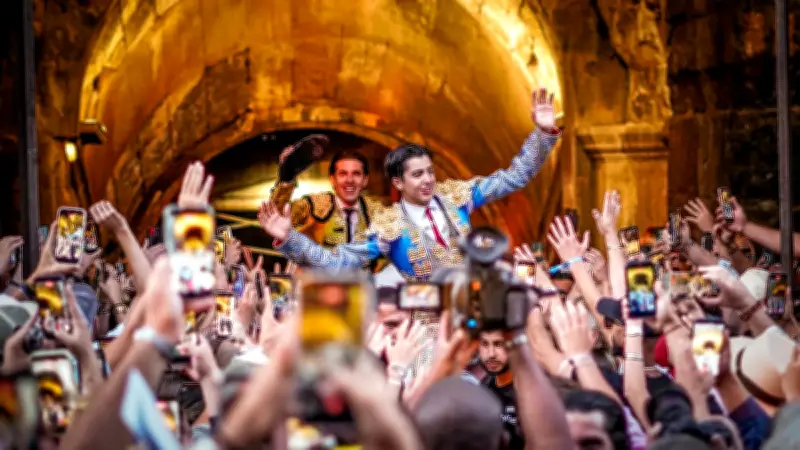 Triomphe de Talavante et Perez à la feria de Nîmes