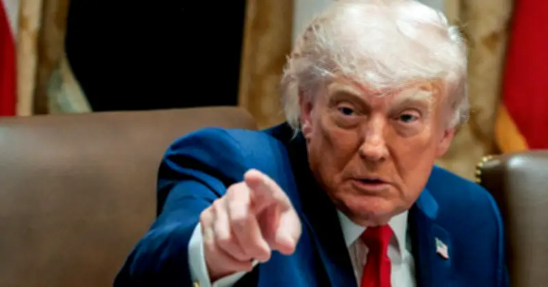 Trump hésite sur l'accord avec l'Iran : lignes rouges et détroit d'Ormuz