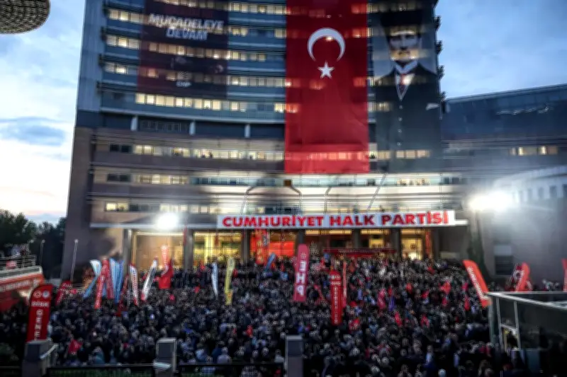 Turquie : 13 membres de l'opposition arrêtés après la destitution de leur chef