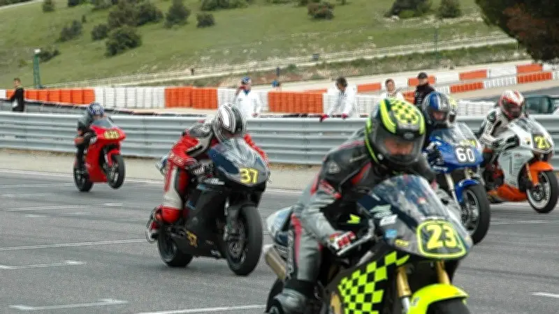 Ultimate Cup Moto : week-end de vitesse et d'endurance à Lédenon