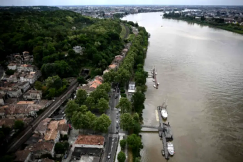 Un Gambien sous OQTF décoré à Bordeaux pour avoir sauvé une femme