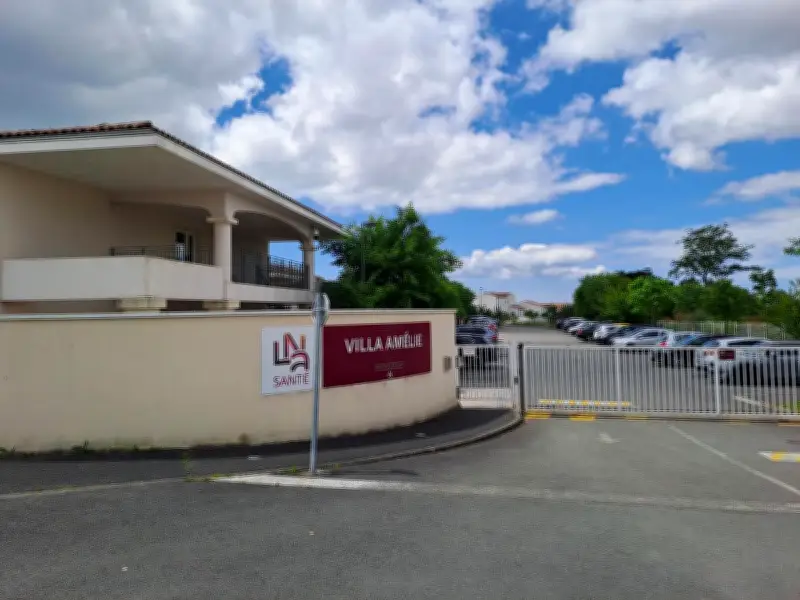 Un père de 89 ans maltraité en maison de retraite : sa fille témoigne