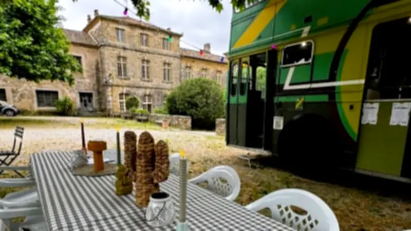 Un restaurant éphémère au Château de Cassan : l'Omnibus s'installe