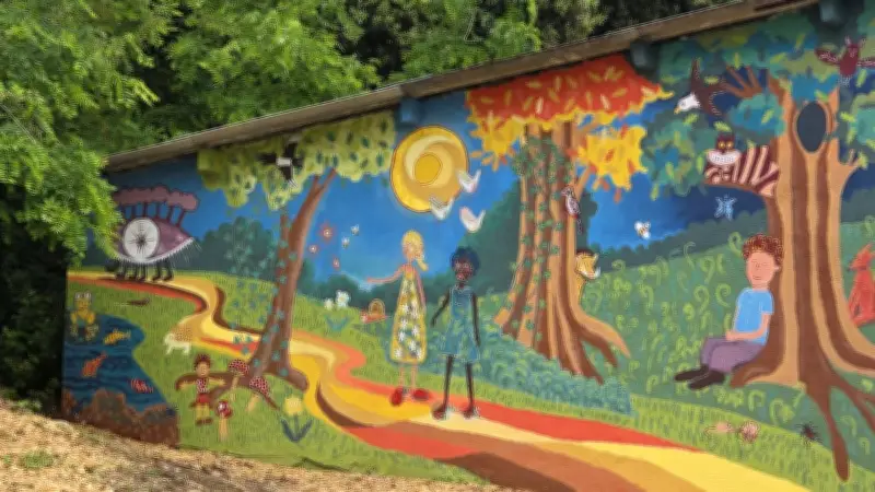Une fresque collective pour célébrer le Vivant à Cendras