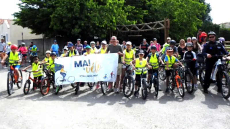 Une soixantaine de cyclistes ont participé à la balade de Mai à vélo à Saint-Gilles